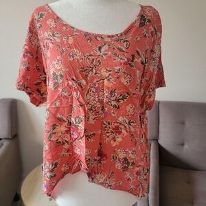 Freebird Women's Florsl Boho Chic Csdual blouse size small.